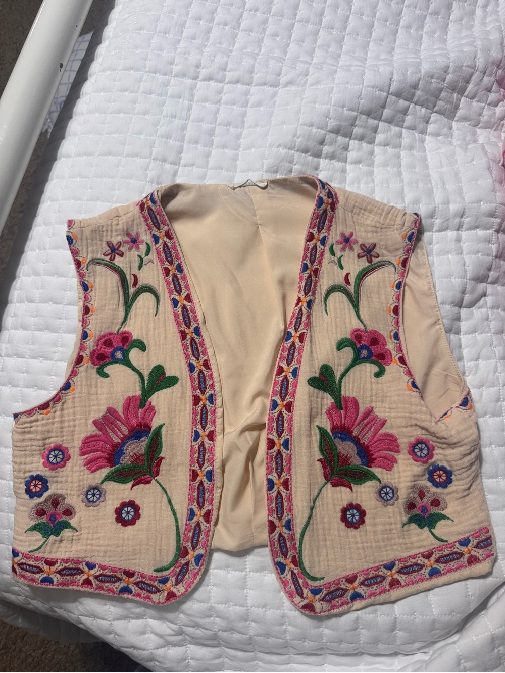 Embroidered Cream Floral Vest - Boho Women's Top
